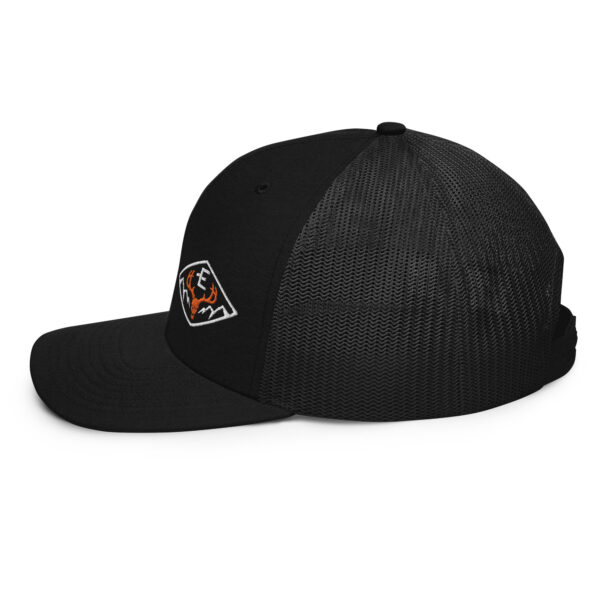 snapback trucker cap black left side 662ea7347ccab