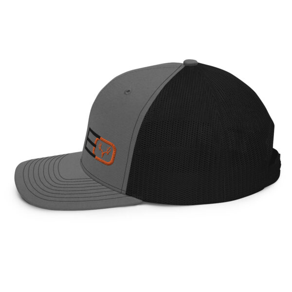 snapback trucker cap charcoal black left side 662e757458727